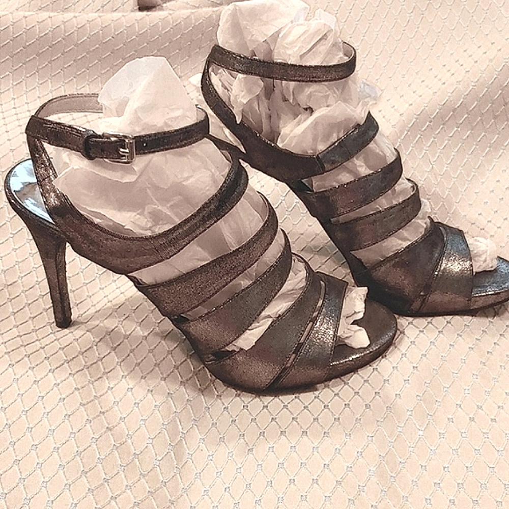Michael Kors metallic heels